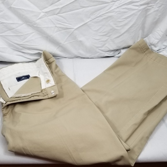Dockers Khaki Pants sz 38 - Picture 1 of 3